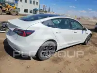 2021 Tesla Model 3 фото
