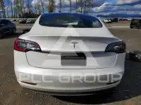2021 Tesla Model 3 фото