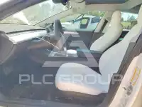 2021 Tesla Model 3 фото