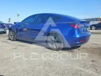 2021 Tesla Model 3 фото