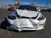 2021 Tesla Model 3 фото