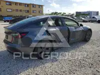 2021 Tesla Model 3 фото
