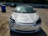 2021 Tesla Model 3 фото