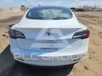 2021 Tesla Model 3 фото