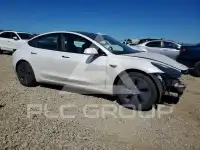 2021 Tesla Model 3 фото
