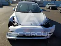 2021 Tesla Model 3 photo