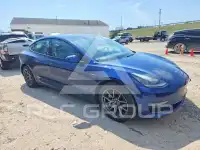 2021 Tesla Model 3 фото