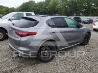 2021 Alfa Romeo Stelvio фото