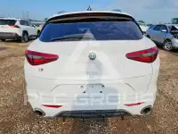 2021 Alfa Romeo Stelvio фото
