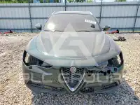 2021 Alfa Romeo Stelvio фото