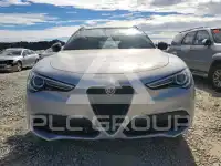 2021 Alfa Romeo Stelvio фото