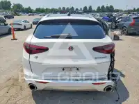 2021 Alfa Romeo Stelvio фото