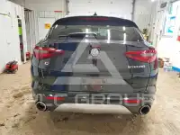 2021 Alfa Romeo Stelvio фото