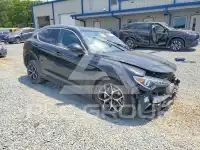 2021 Alfa Romeo Stelvio photo
