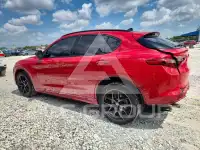 2021 Alfa Romeo Stelvio photo