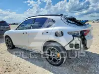 2021 Alfa Romeo Stelvio photo