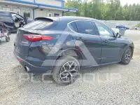 2021 Alfa Romeo Stelvio photo