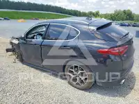 2021 Alfa Romeo Stelvio photo