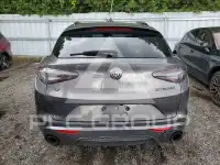 2021 Alfa Romeo Stelvio photo