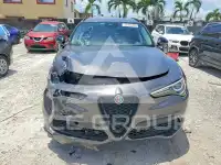 2021 Alfa Romeo Stelvio фото