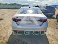 2021 Alfa Romeo Giulia фото
