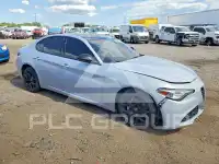 2021 Alfa Romeo Giulia фото