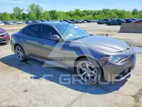 2021 Alfa Romeo Giulia фото