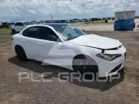 2021 Alfa Romeo Giulia photo
