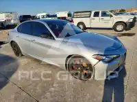 2021 Alfa Romeo Giulia фото