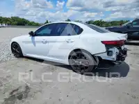 2021 Alfa Romeo Giulia фото