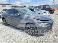 2021 Alfa Romeo Giulia фото
