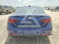 2021 Alfa Romeo Giulia фото