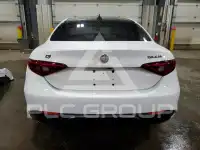 2021 Alfa Romeo Giulia фото