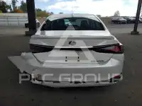 2021 Lexus ES photo