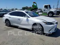 2021 Lexus ES300 фото