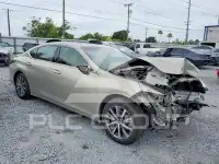 2021 Lexus ES300 фото