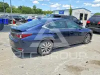 2021 Lexus ES300 фото