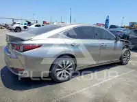 2021 Lexus ES300 фото