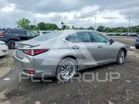 2021 Lexus ES300 photo