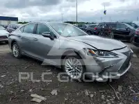 2021 Lexus ES300 photo