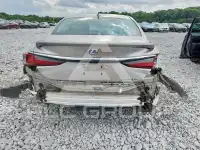 2021 Lexus ES300 photo