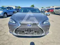 2021 Lexus ES300 фото