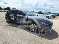 2021 Lexus ES350 photo