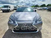 2021 Lexus ES350 photo