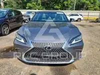 2021 Lexus ES350 photo