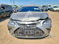 2021 Lexus ES350 photo