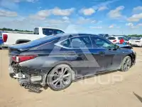 2021 Lexus ES350 photo