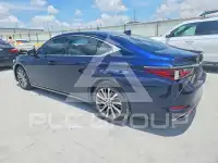 2021 Lexus ES350 photo