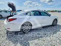 2021 Lexus ES350 photo