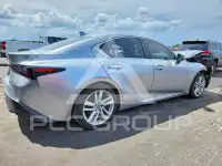 2021 Lexus IS photo